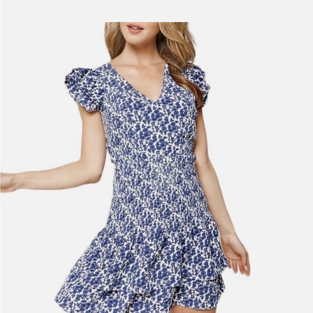 Elegant Blue Floral Mini Dress